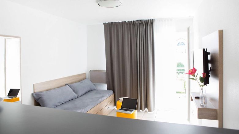 <b>Comfort Aparthotel Divonne La Versoix Room</b>. Images powered by <a href="https://iceportal.shijigroup.com/" title="IcePortal" target="_blank">IcePortal</a>.