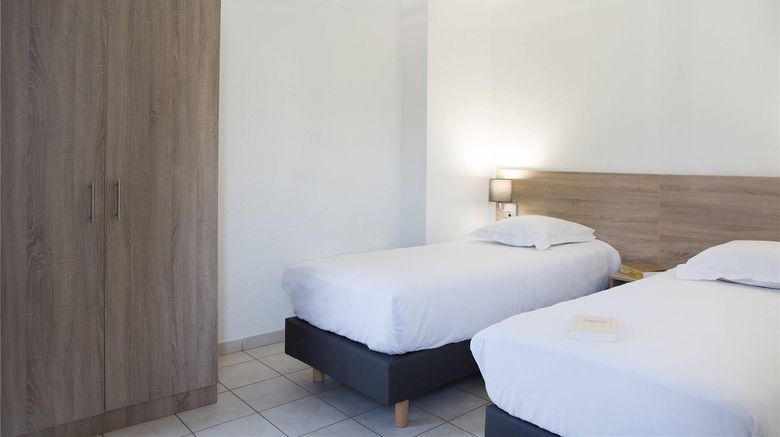 <b>Comfort Aparthotel Divonne La Versoix Room</b>. Images powered by <a href="https://iceportal.shijigroup.com/" title="IcePortal" target="_blank">IcePortal</a>.