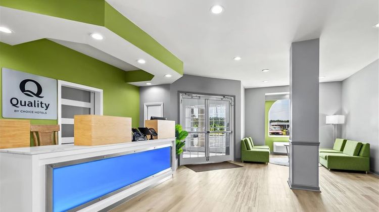 Quality Inn Shallotte Lobby