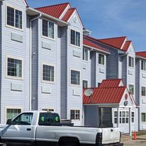 St Clair Inn & Suites
