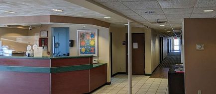 St Clair Inn & Suites Lobby