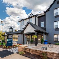 Dulles Suites