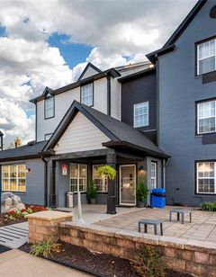 Dulles Suites