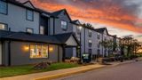 Dulles Suites Exterior