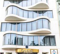 Hotel Opera Exterior