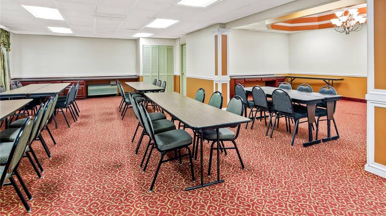 <b>Econo Lodge Mt Hope Meeting</b>. Images powered by <a href="https://iceportal.shijigroup.com/" title="IcePortal" target="_blank">IcePortal</a>.