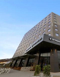 Wyndham Grand Costa Del Sol Lima Airport
