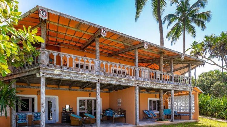 Nomad Beach Resort Exterior