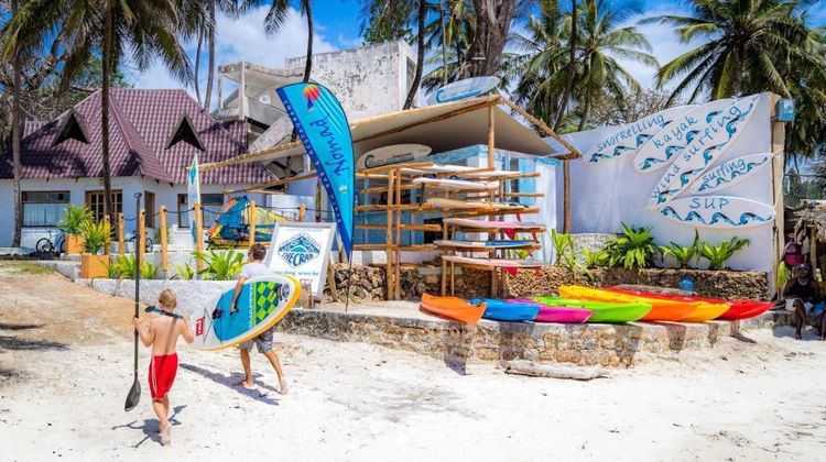 Nomad Beach Resort Recreation