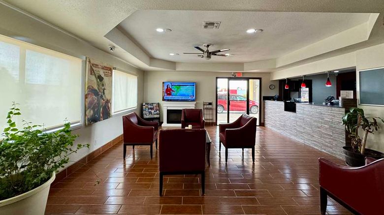 <b>Econo Lodge Childress Lobby</b>. Images powered by <a href="https://iceportal.shijigroup.com/" title="IcePortal" target="_blank">IcePortal</a>.