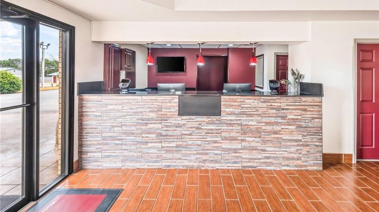 <b>Econo Lodge Childress Lobby</b>. Images powered by <a href="https://iceportal.shijigroup.com/" title="IcePortal" target="_blank">IcePortal</a>.