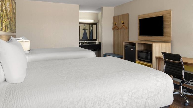 <b>Days Inn & Suites by Wyndham Byram Room</b>. Images powered by <a href="https://iceportal.shijigroup.com/" title="IcePortal" target="_blank">IcePortal</a>.