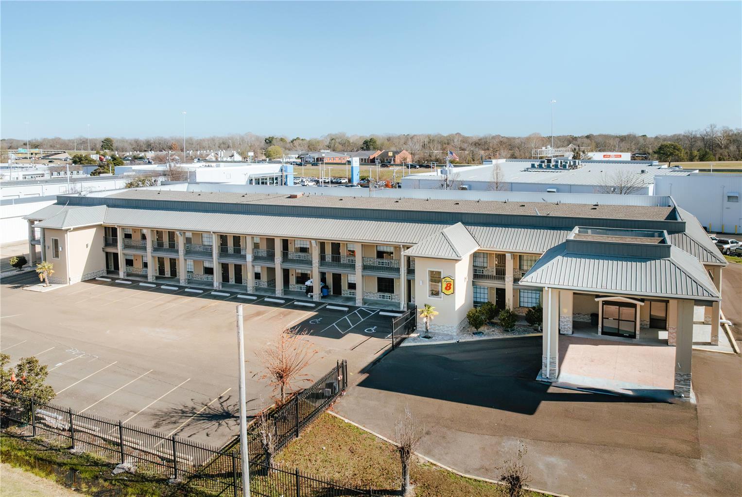 Super 8 by Wyndham Jackson MS- Tourist Class Jackson, MS Hotels