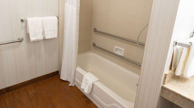 Wyndham Garden New Orleans Airport Room