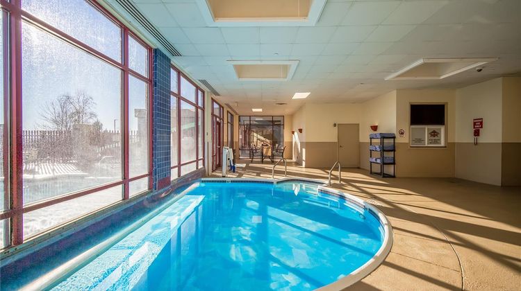 Thousand Hills Resort Hotel Pool