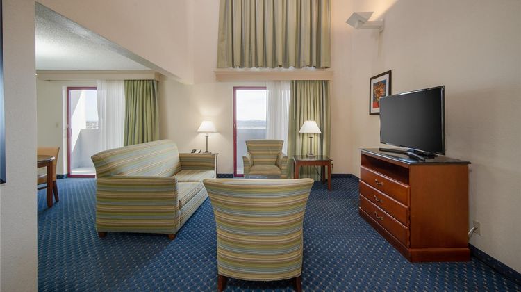Thousand Hills Resort Hotel Suite