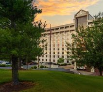 Thousand Hills Resort Hotel Exterior