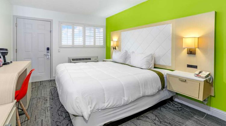 Signature Inn Berkeley Room