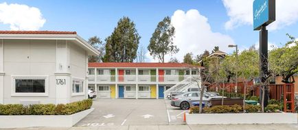 Signature Inn Berkeley Exterior