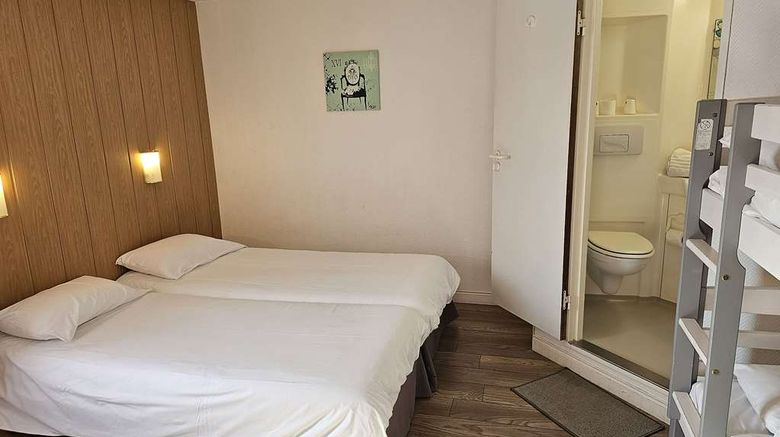 <b>Fasthotel Pau/Lescar Room</b>. Images powered by <a href="https://iceportal.shijigroup.com/" title="IcePortal" target="_blank">IcePortal</a>.