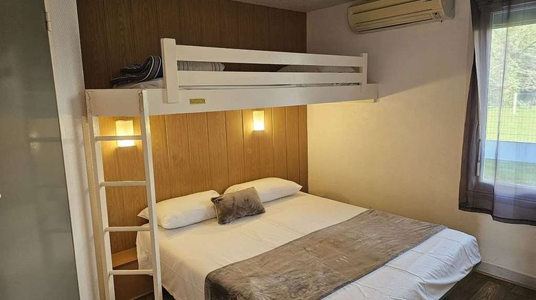 <b>Fasthotel Pau/Lescar Room</b>. Images powered by <a href="https://iceportal.shijigroup.com/" title="IcePortal" target="_blank">IcePortal</a>.