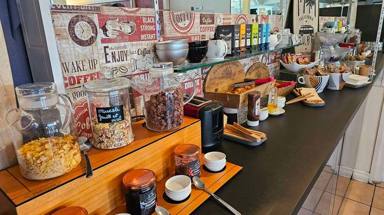 <b>Fasthotel Pau/Lescar Restaurant</b>. Images powered by <a href="https://iceportal.shijigroup.com/" title="IcePortal" target="_blank">IcePortal</a>.