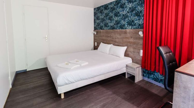 Fasthotel Rouen Nord Ouest Room