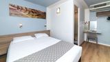 Fasthotel Macon North Room