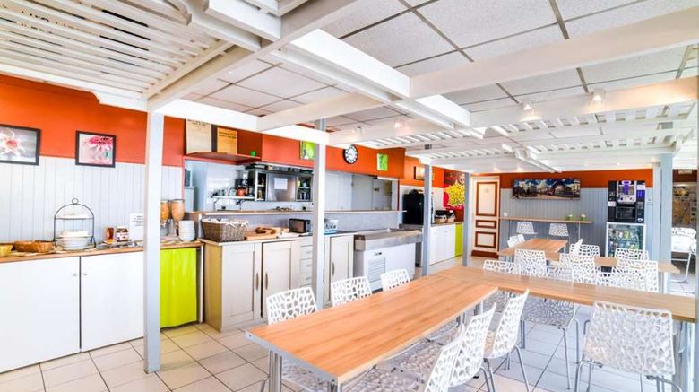 <b>Fasthotel Macon North Restaurant</b>. Images powered by <a href="https://iceportal.shijigroup.com/" title="IcePortal" target="_blank">IcePortal</a>.