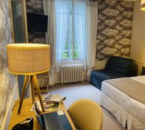 Le Roc Au Chien Hotel Room