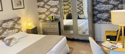 Le Roc Au Chien Hotel Room
