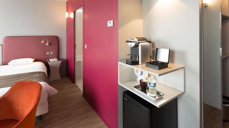 <b>Brit Hotel Codalysa Marne La Vallee Torcy Room</b>. Images powered by <a href="https://iceportal.shijigroup.com/" title="IcePortal" target="_blank">IcePortal</a>.