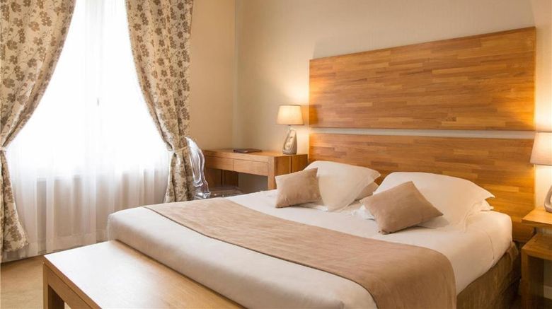 <b>Hotel The Originals Lorient Cleria Room</b>. Images powered by <a href="https://iceportal.shijigroup.com/" title="IcePortal" target="_blank">IcePortal</a>.