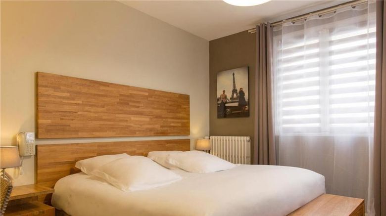 <b>Hotel The Originals Lorient Cleria Room</b>. Images powered by <a href="https://iceportal.shijigroup.com/" title="IcePortal" target="_blank">IcePortal</a>.
