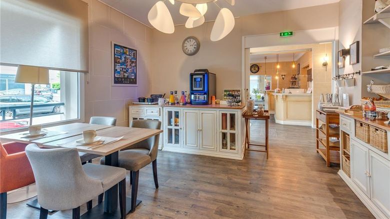 <b>Hotel The Originals Lorient Cleria Restaurant</b>. Images powered by <a href="https://iceportal.shijigroup.com/" title="IcePortal" target="_blank">IcePortal</a>.