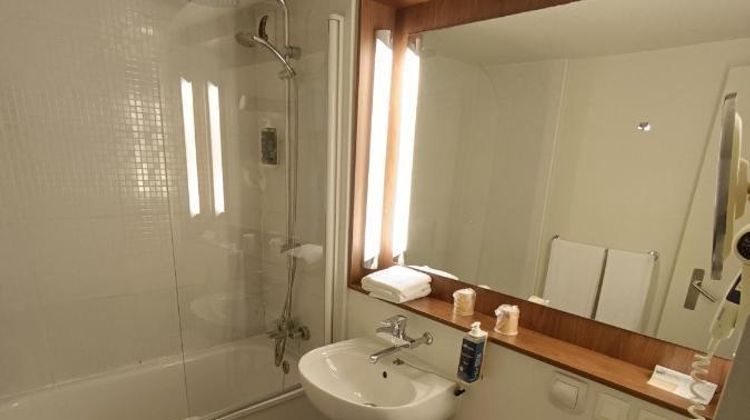 Brit Hotel Quimper Sud Room