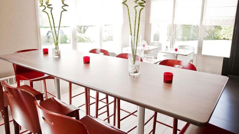 <b>Campanile Hotel Restaurant</b>. Images powered by <a href="https://iceportal.shijigroup.com/" title="IcePortal" target="_blank">IcePortal</a>.