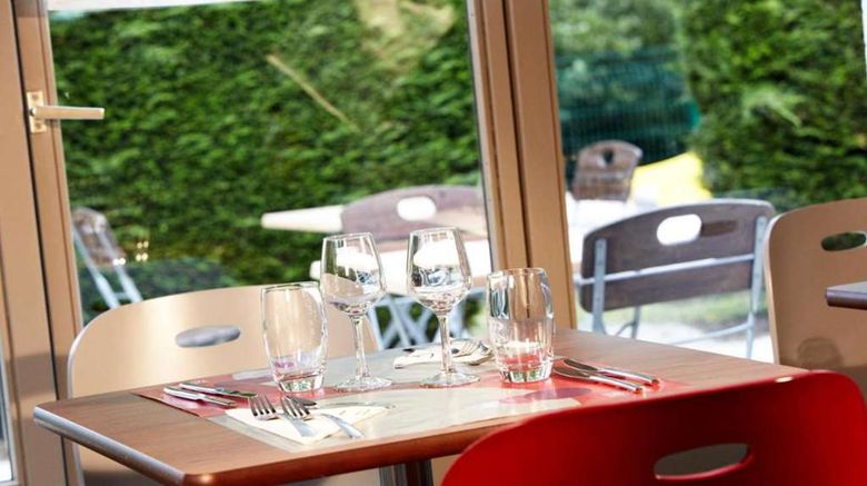 <b>Campanile Hotel Restaurant</b>. Images powered by <a href="https://iceportal.shijigroup.com/" title="IcePortal" target="_blank">IcePortal</a>.