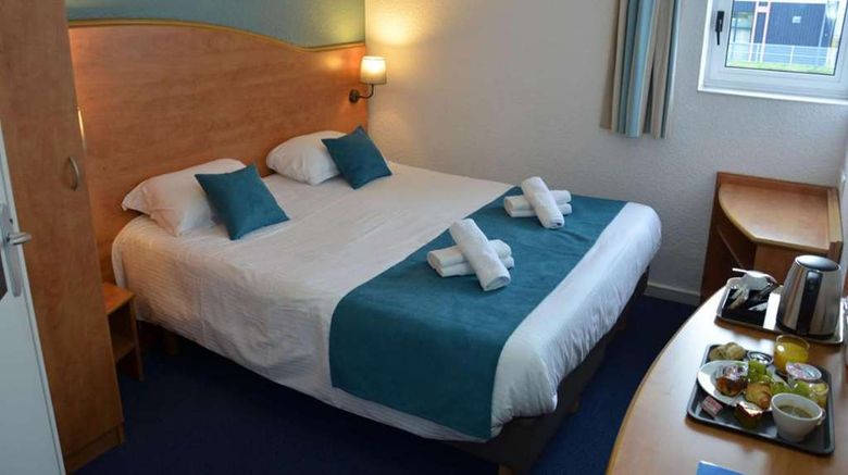 <b>Brit Hotel Caen Herouville Room</b>. Images powered by <a href="https://iceportal.shijigroup.com/" title="IcePortal" target="_blank">IcePortal</a>.