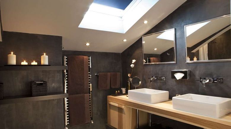 <b>Hotel du Golf Room</b>. Images powered by <a href="https://iceportal.shijigroup.com/" title="IcePortal" target="_blank">IcePortal</a>.