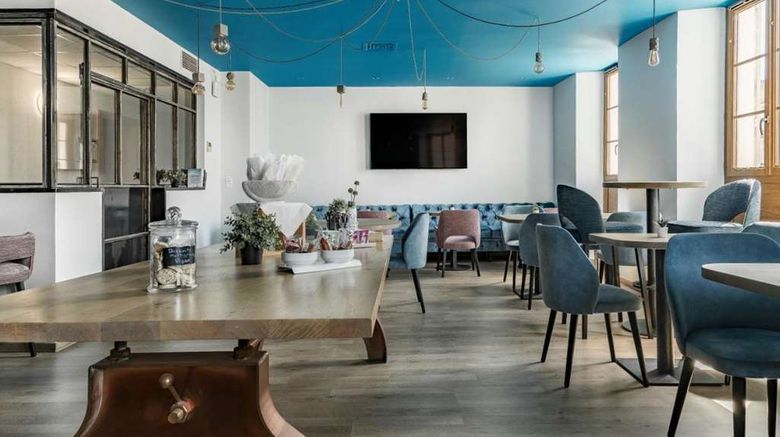 <b>Grand Hotel de la Gare Restaurant</b>. Images powered by <a href="https://iceportal.shijigroup.com/" title="IcePortal" target="_blank">IcePortal</a>.