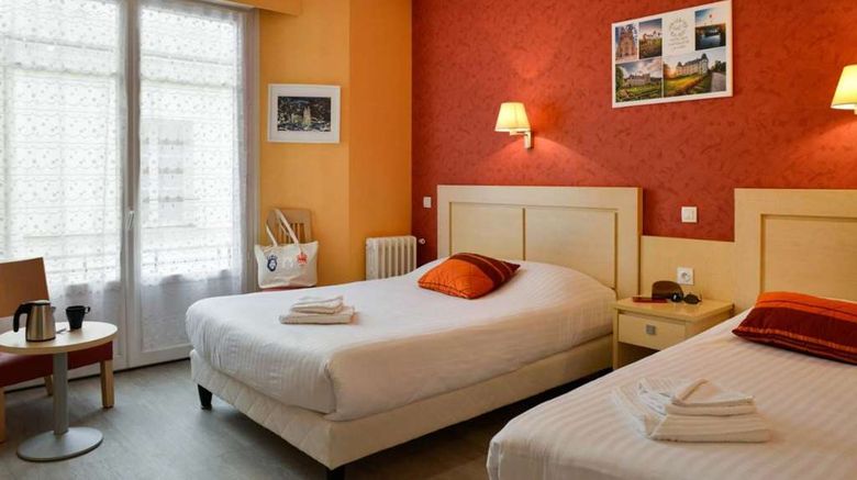 <b>Hotel Des Chateaux De La Loire Room</b>. Images powered by <a href="https://iceportal.shijigroup.com/" title="IcePortal" target="_blank">IcePortal</a>.