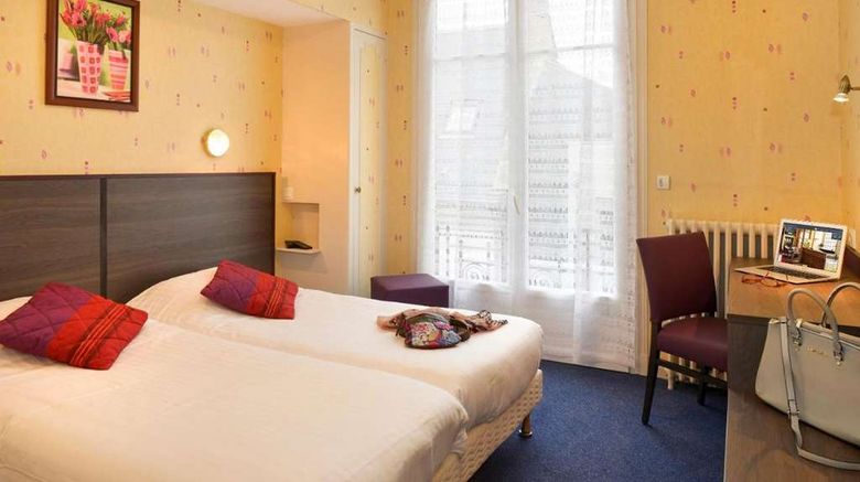 <b>Hotel Des Chateaux De La Loire Room</b>. Images powered by <a href="https://iceportal.shijigroup.com/" title="IcePortal" target="_blank">IcePortal</a>.