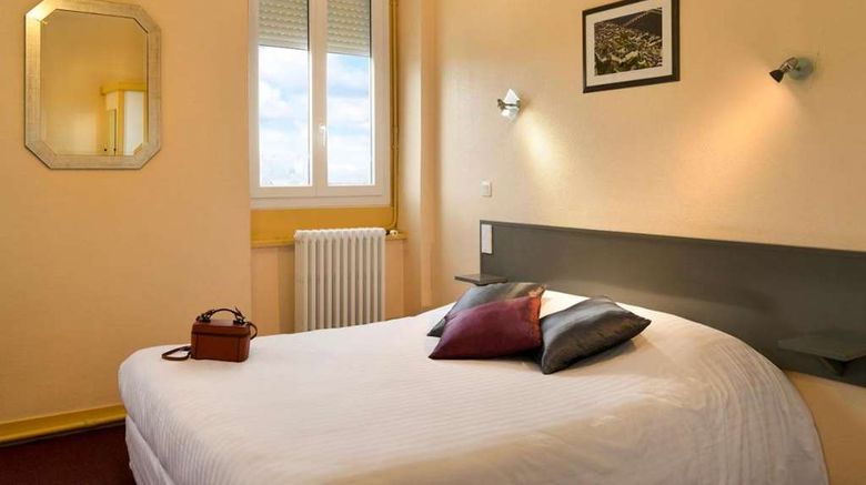 <b>Hotel Des Chateaux De La Loire Room</b>. Images powered by <a href="https://iceportal.shijigroup.com/" title="IcePortal" target="_blank">IcePortal</a>.