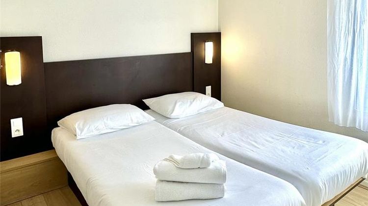 Fasthotel Reims Room