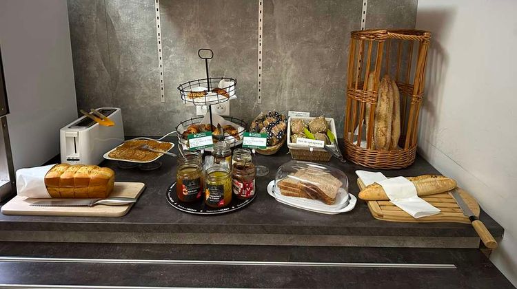 Brit Hotel Confort Nevers Centre Gare Restaurant