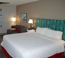 Best Western Plus Clinton/Jackson Room