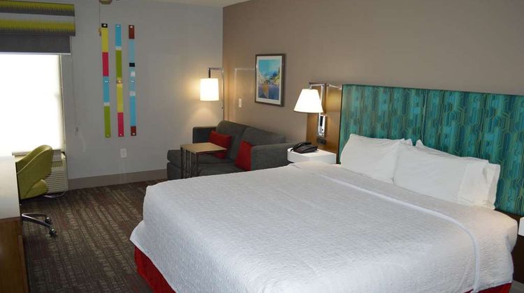 Best Western Plus Clinton/Jackson Room