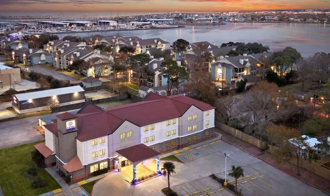 Melrose @ Seabrook, BW Signature Coll Exterior