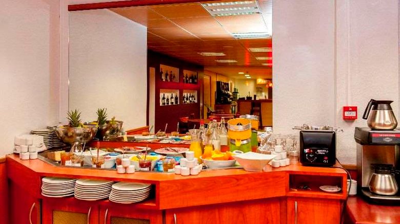 <b>Brit Hotel Agen L'Aquitaine Restaurant</b>. Images powered by <a href="https://iceportal.shijigroup.com/" title="IcePortal" target="_blank">IcePortal</a>.
